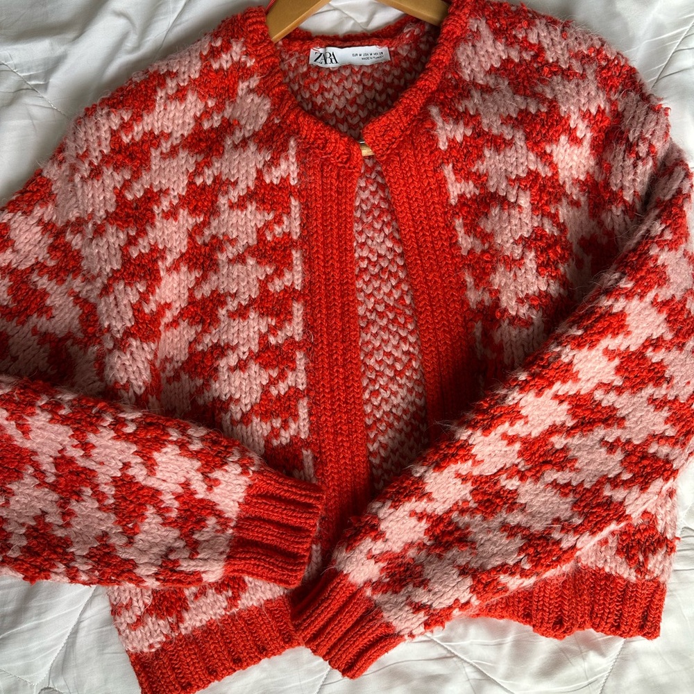 Zara Red and Pink Houndstooth Knit Cardigan